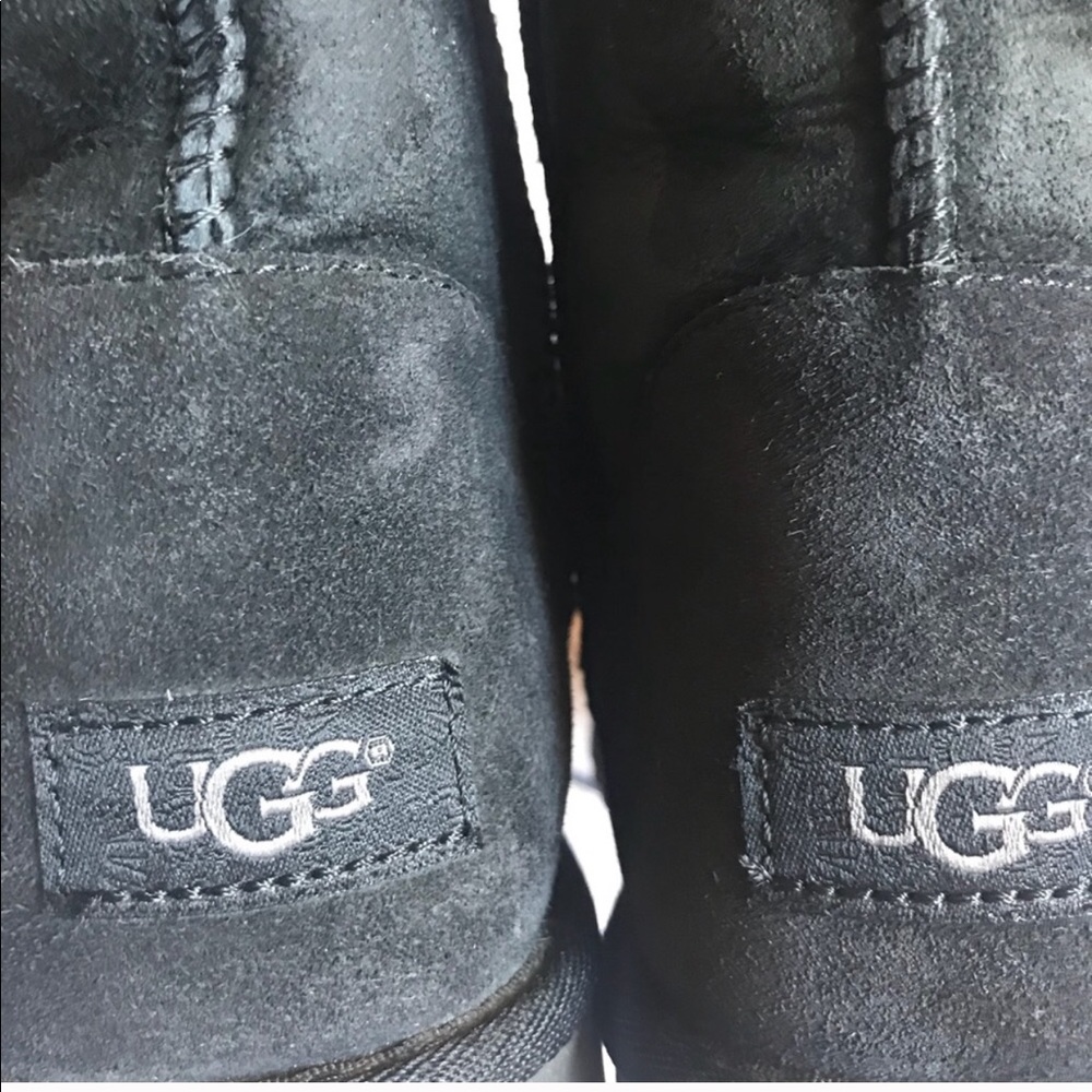 Authentic UGG nash bootie - Picture 3 of 5